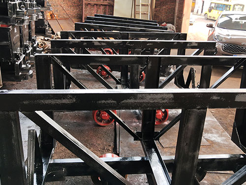 郴州打砂機磁選機制造,翻斗式礦車,郴州市湘旭礦山設備有限公司